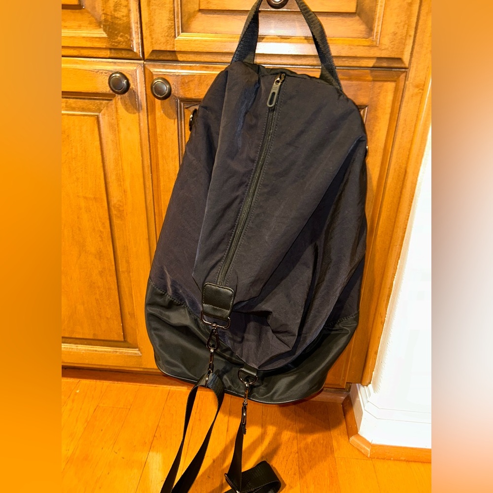 Calia by Carrie Underwood Black Gym Bag